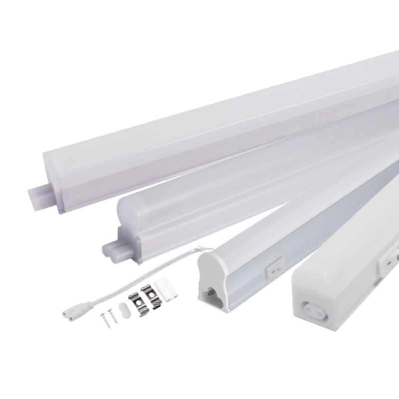 T5 integroitu LED -ottelu