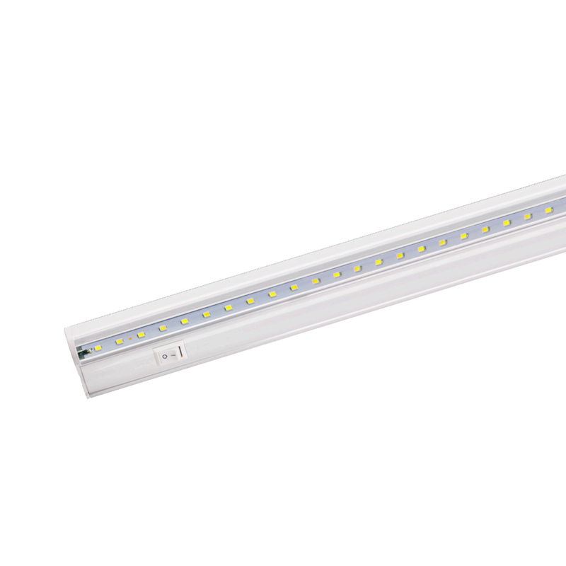 T5 LED -integroitu kiinnitys